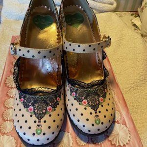 Hot Chocolate Design Doris Heel